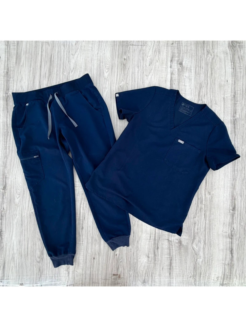 FIGS Blue Scrub Set – Jogger & Top – Women’s